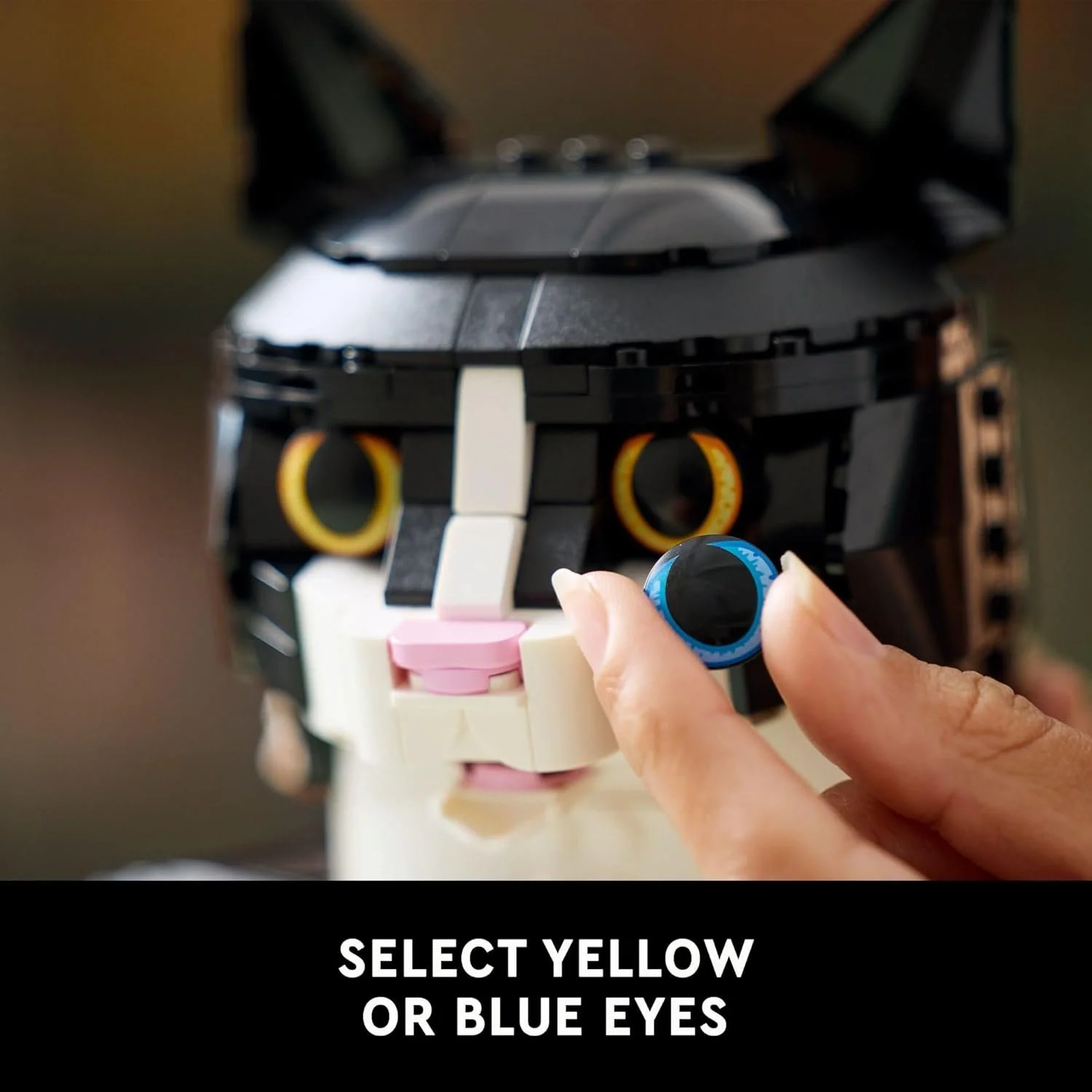 LEGO Ideas Tuxedo Cat 21349 – 1,710-Piece Posable Display Model for Adults